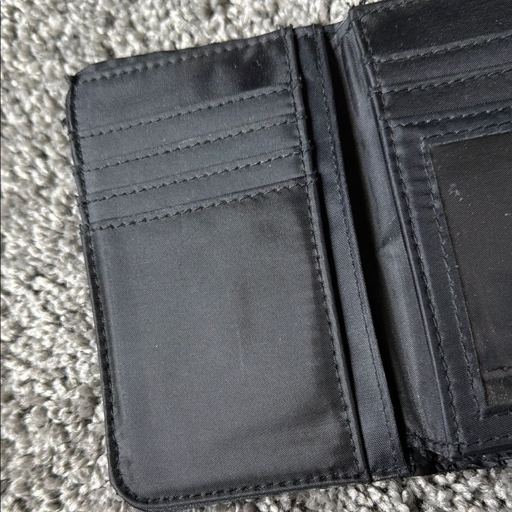 Black Wallet - Picture 7 of 9
